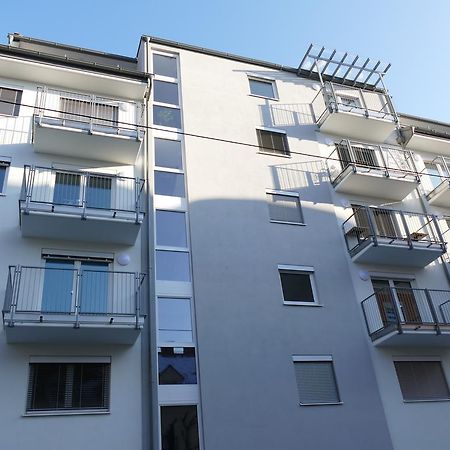 Chads City Apartment Mit Tiefgarage Free Parking Graz Exterior foto