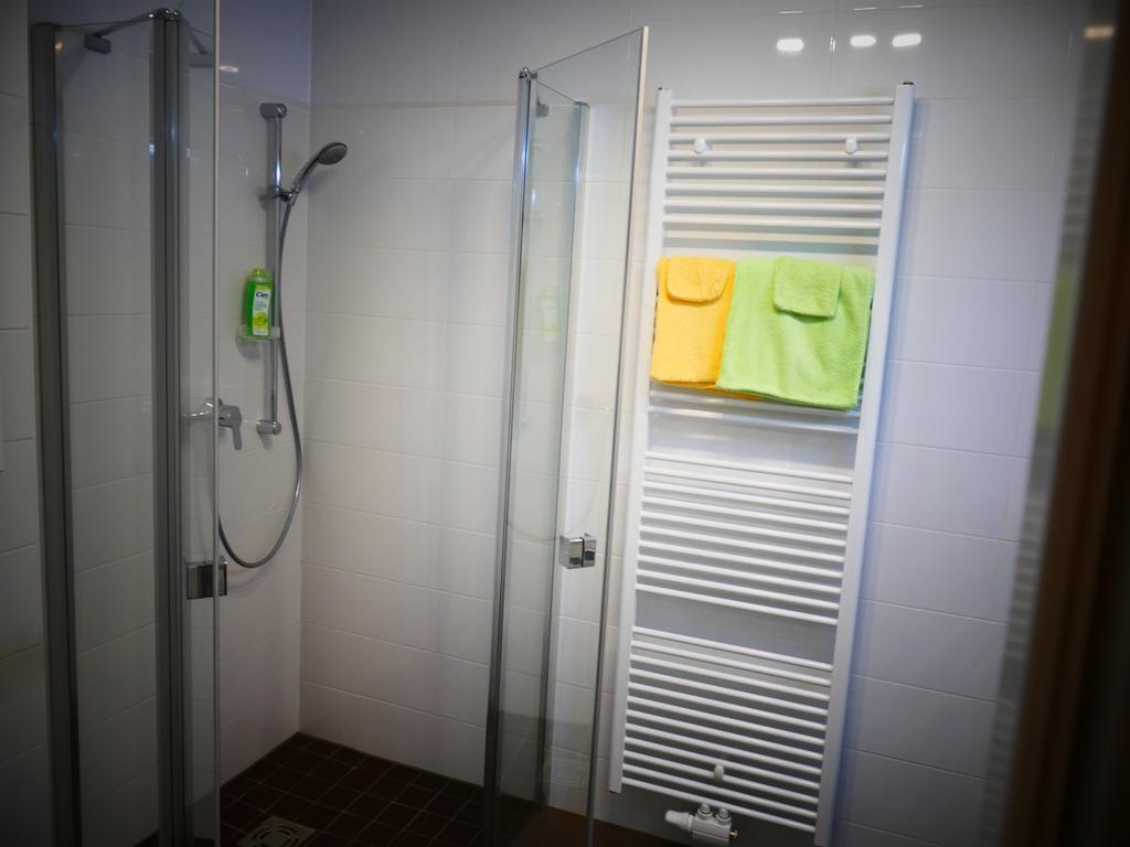 Chads City Apartment Mit Tiefgarage Free Parking Graz Exterior foto